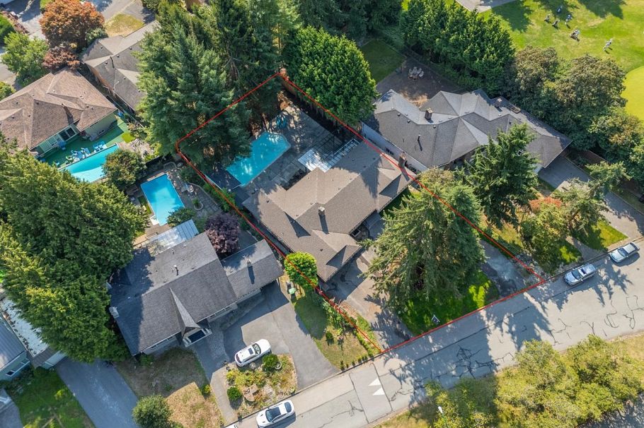 5670 Kullahun Drive Vancouver, BC - 35