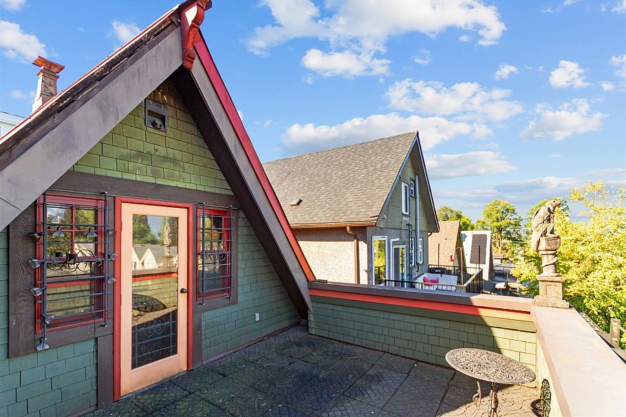 1663 Adanac Street Vancouver, BC - 23