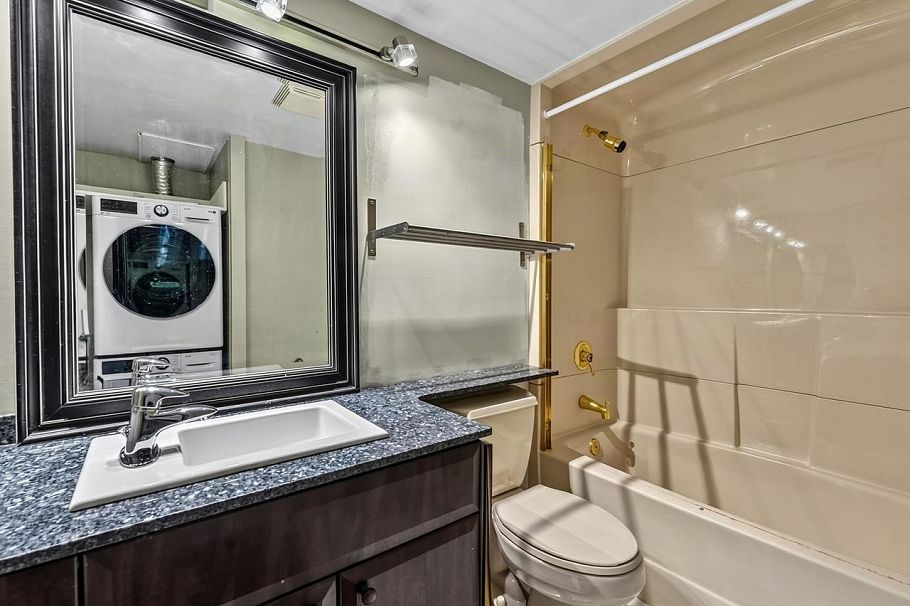 701 1165 Burnaby Street Vancouver, BC - 9