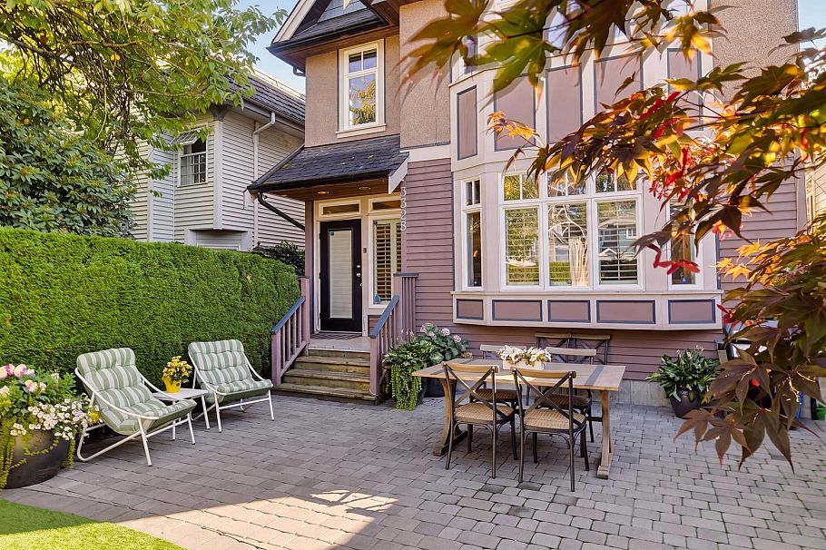 3328 W 7th Avenue Vancouver, BC - 36