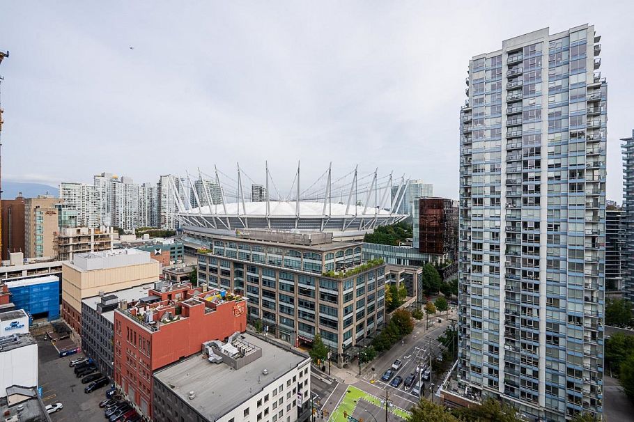 2001 930 Cambie Street Vancouver, BC - 36