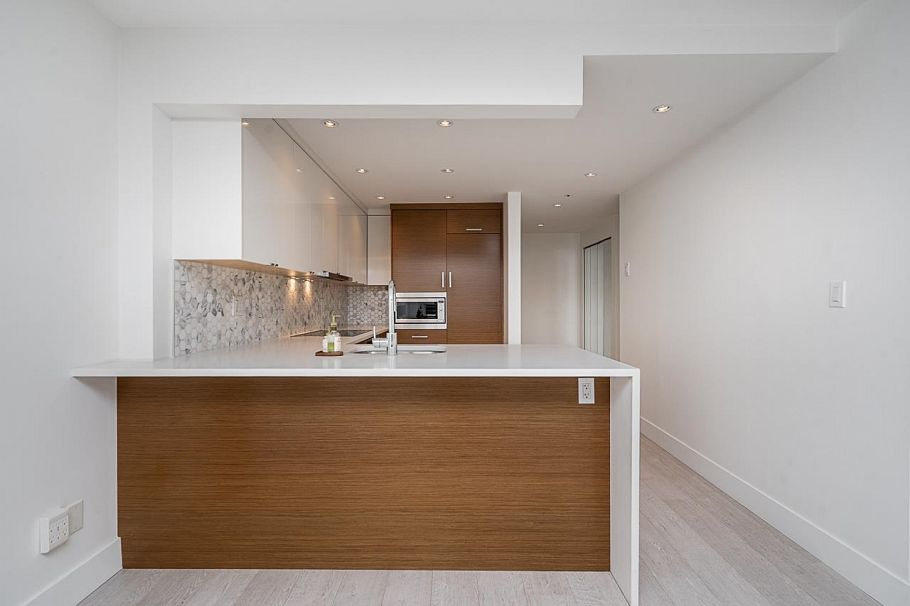 2001 930 Cambie Street Vancouver, BC - 17