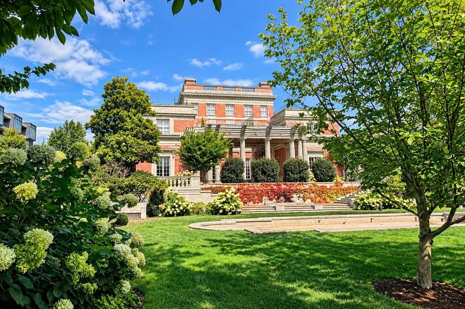 311 1561 W 57th Avenue Vancouver, BC - 27