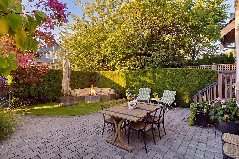 3328 W 7th Avenue Vancouver, BC - 32