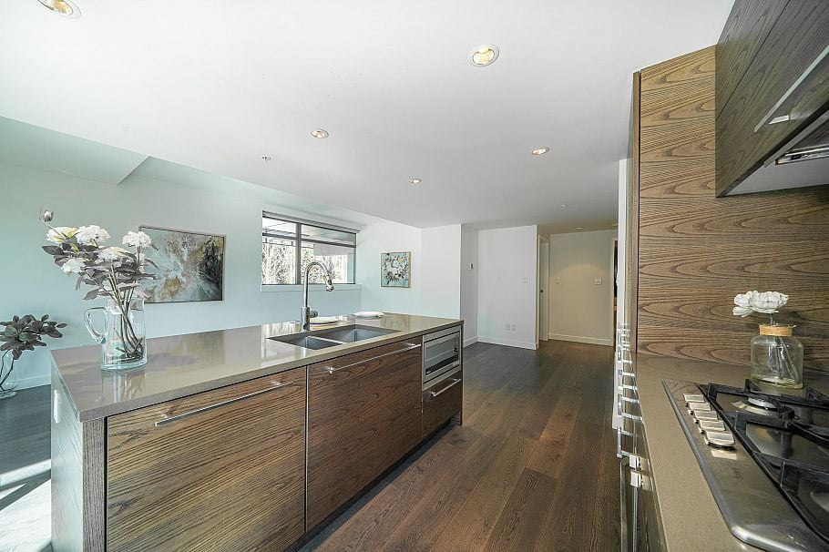 203 5782 Berton Avenue Vancouver, BC - 14