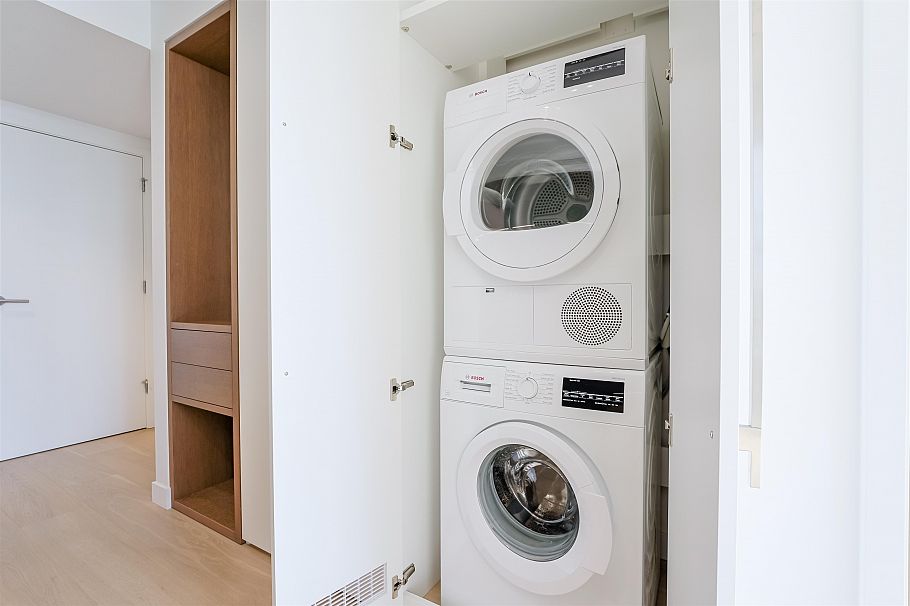 2710 1289 Hornby Street Vancouver, BC - 28