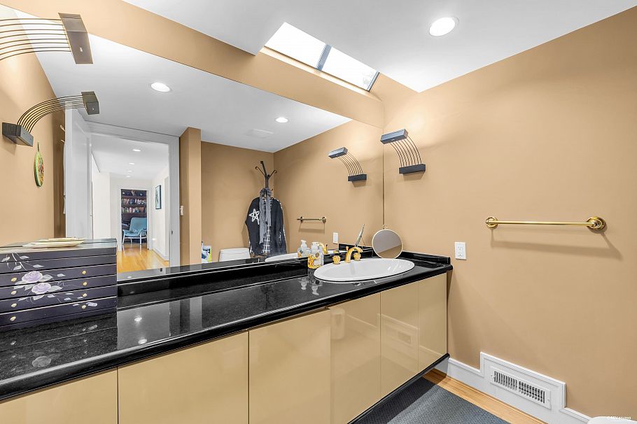 5819 Wallace Street Vancouver, BC - 17