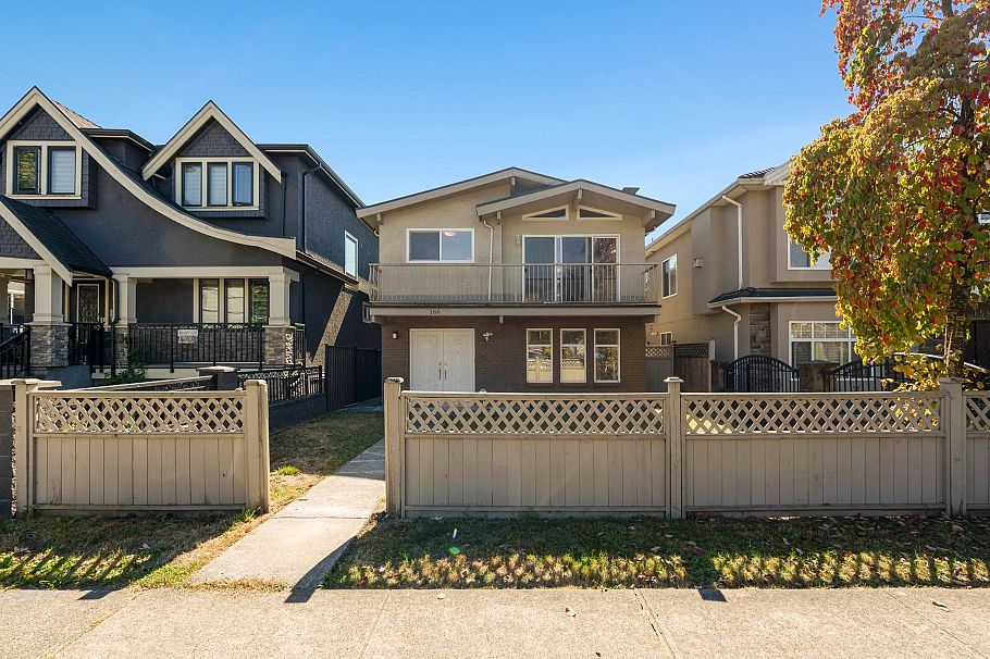 166 E 51st Avenue Vancouver, BC - 2
