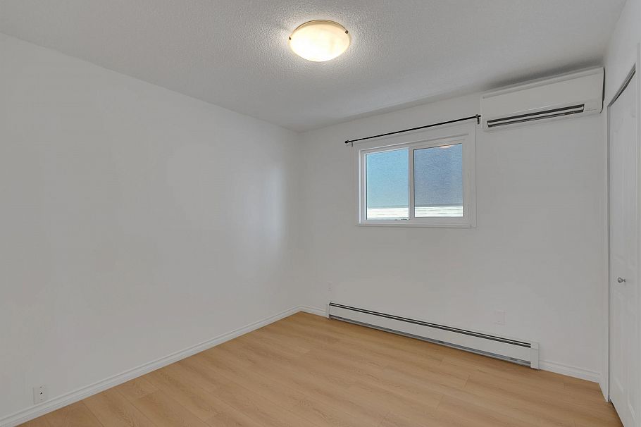 166 E 51st Avenue Vancouver, BC - 14