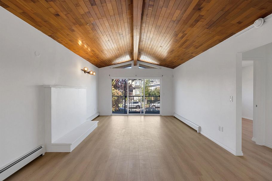 166 E 51st Avenue Vancouver, BC - 6