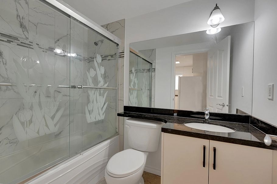 166 E 51st Avenue Vancouver, BC - 33
