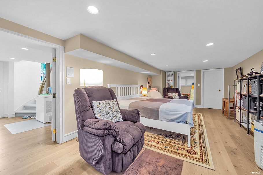 5819 Wallace Street Vancouver, BC - 30