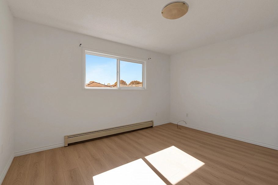 166 E 51st Avenue Vancouver, BC - 17