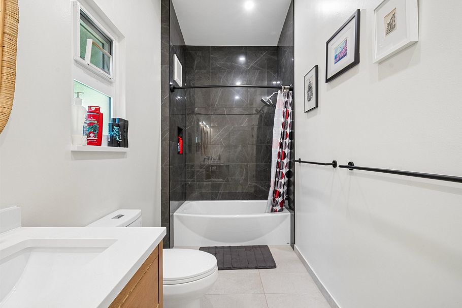 4651 Hoskins Road North Vancouver, BC - 26