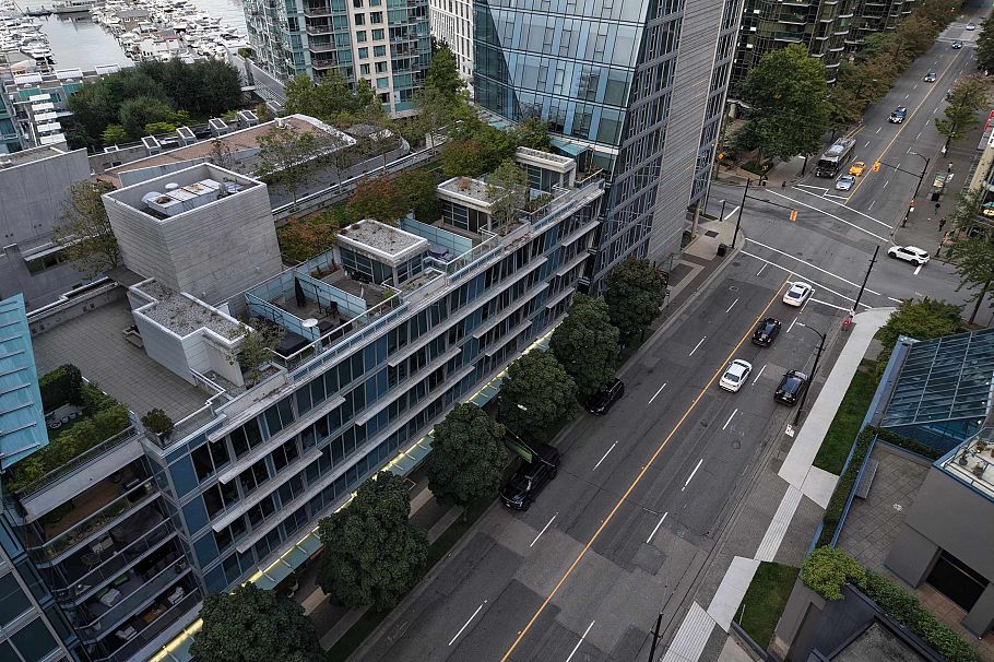 206 1477 W Pender Street Vancouver, BC - 23