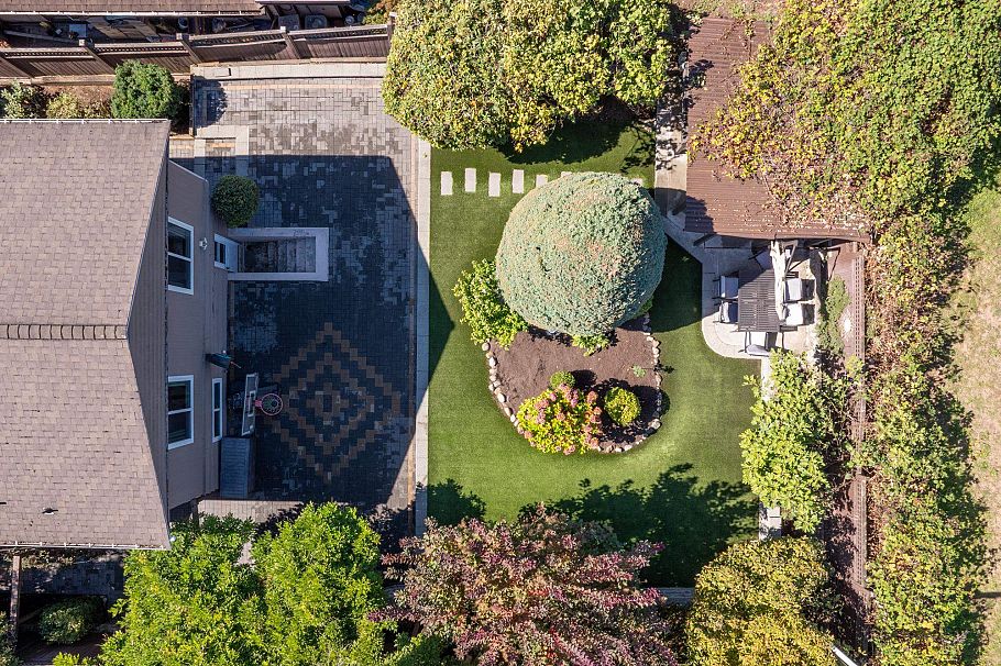 424 W Queens Road North Vancouver, BC - 8