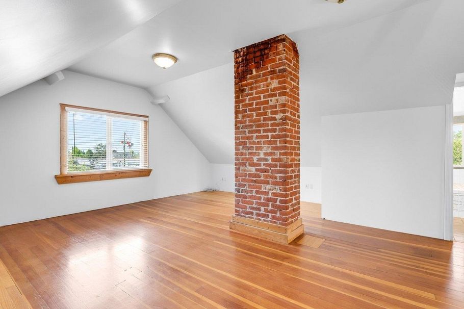 2087 E 26th Avenue Vancouver, BC - 14