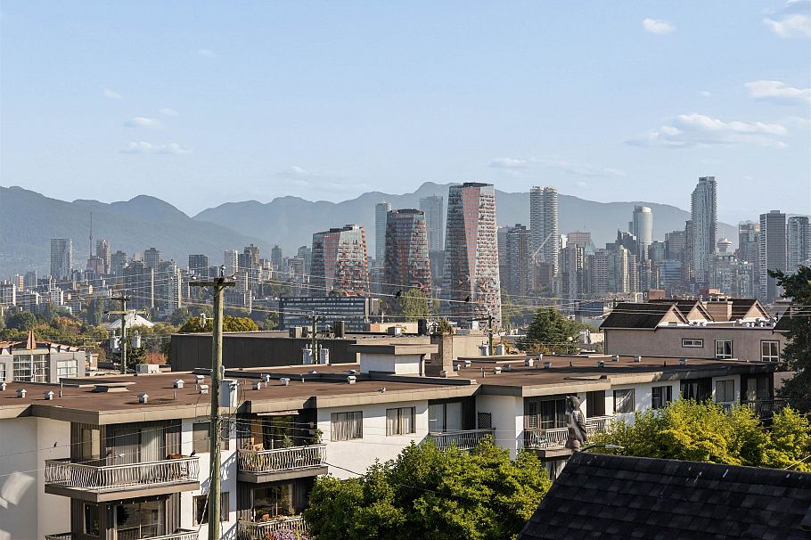 203 2190 W 5th Avenue Vancouver, BC - 17
