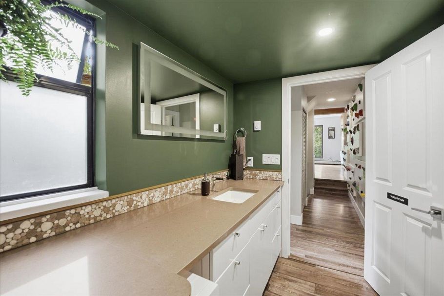 4440 Marion Road North Vancouver, BC - 24