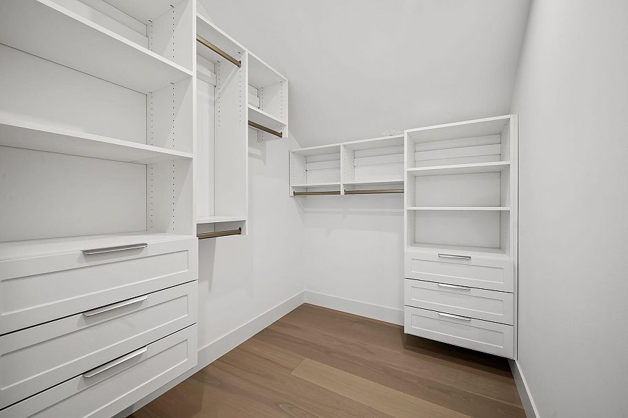 2868 Semlin Drive Vancouver, BC - 37