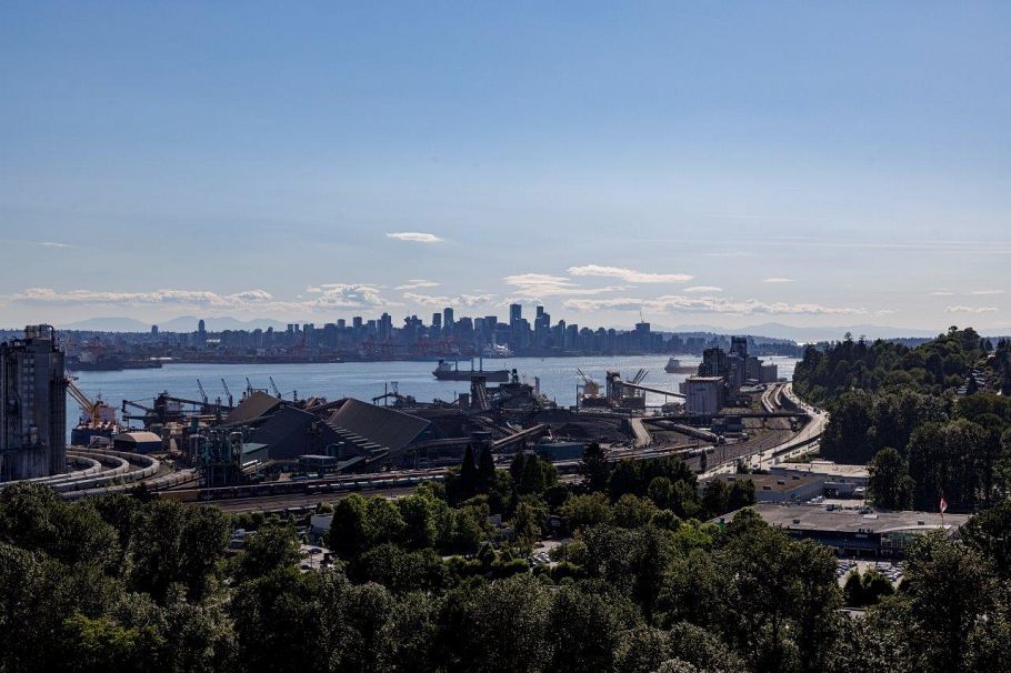 2506 1401 Hunter Street North Vancouver, BC - 3