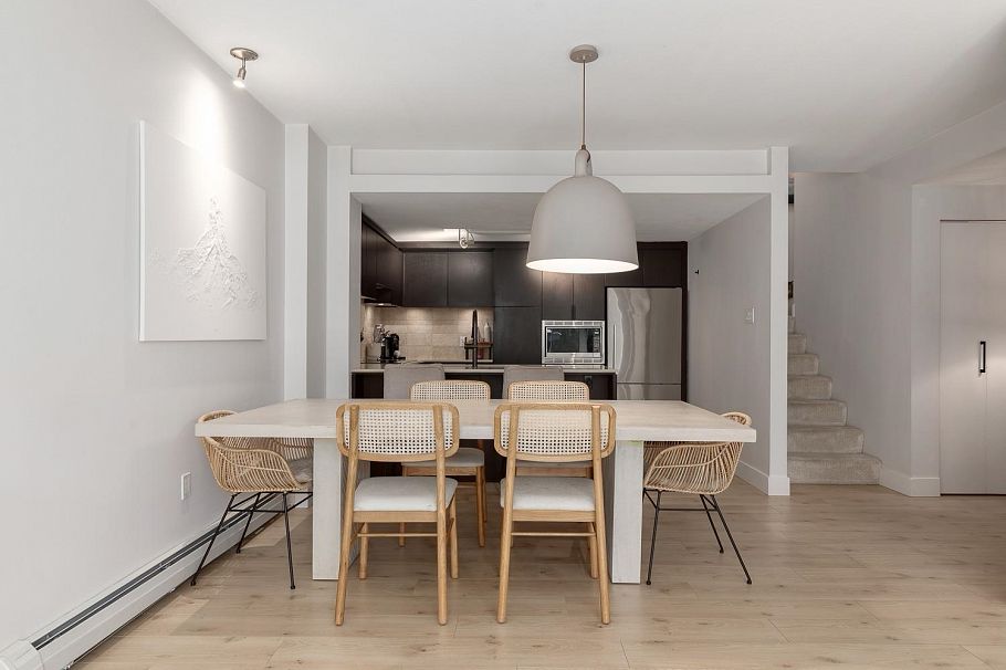 14 166 W 13th Street North Vancouver, BC - 12