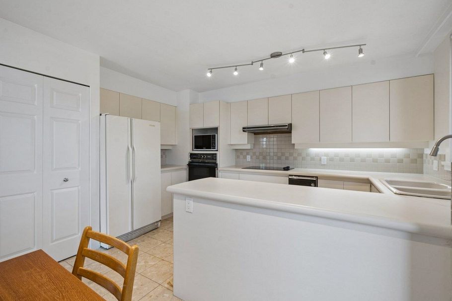 302 2189 W 42nd Avenue Vancouver, BC - 12