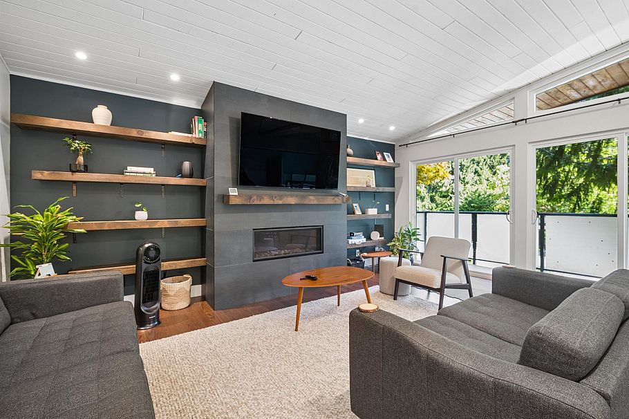 4651 Hoskins Road North Vancouver, BC - 6