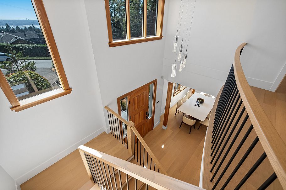 4812 Skyline Drive North Vancouver, BC - 34