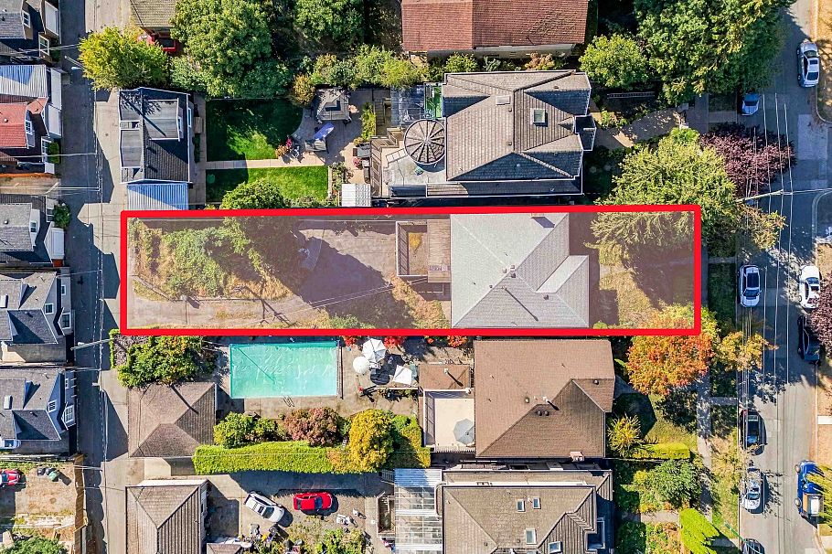1154 E 53rd Avenue Vancouver, BC - 12