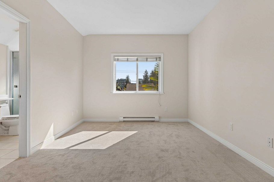 247 E 19th Street North Vancouver, BC - 23