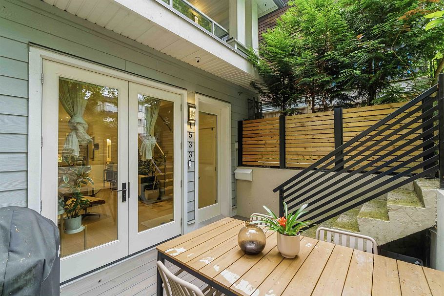 1533 E 5th Avenue Vancouver, BC - 4