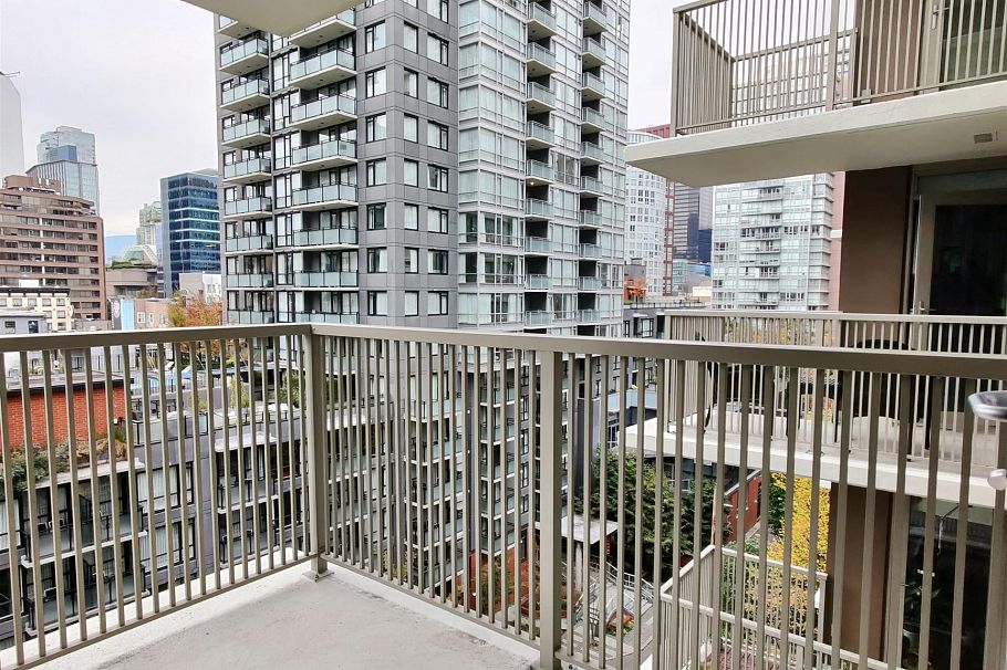 1002 1055 Richards Street Vancouver, BC - 14