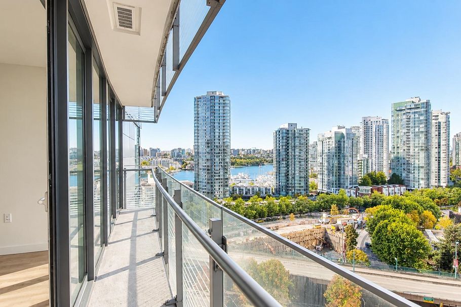 1501 89 Nelson Street Vancouver, BC - 1