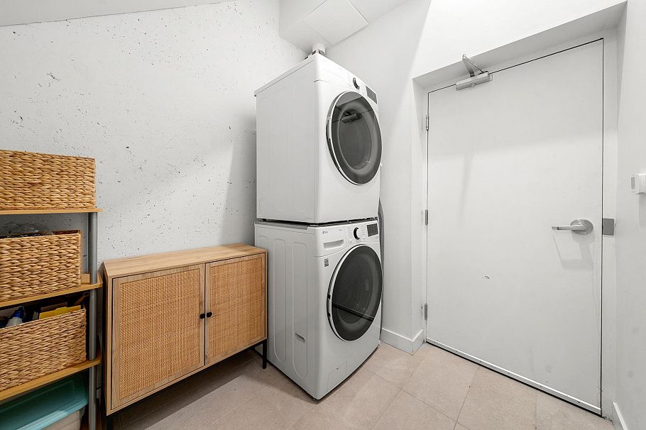 127 650 E 2nd Street North Vancouver, BC - 22