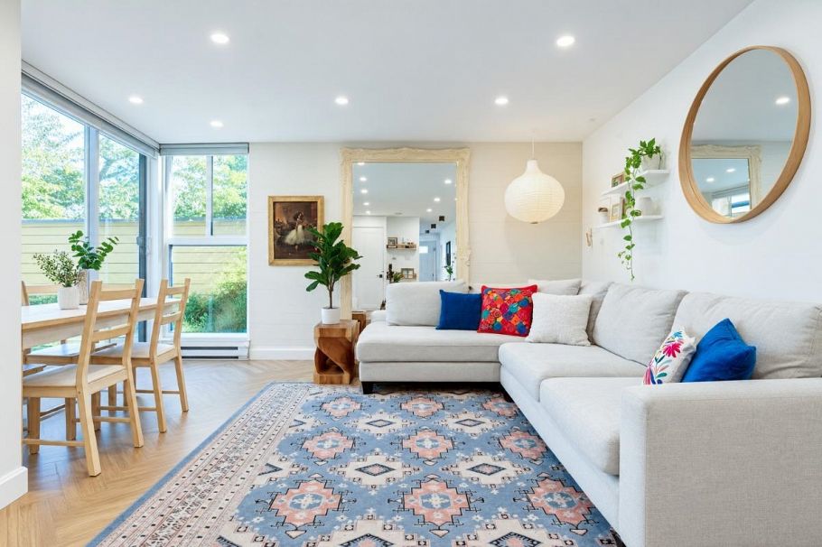 2372 Maple Street Vancouver, BC - 1