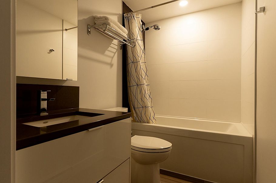 2 1777 W 7th Avenue Vancouver, BC - 19