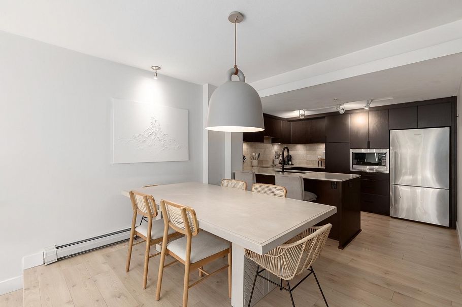 14 166 W 13th Street North Vancouver, BC - 13