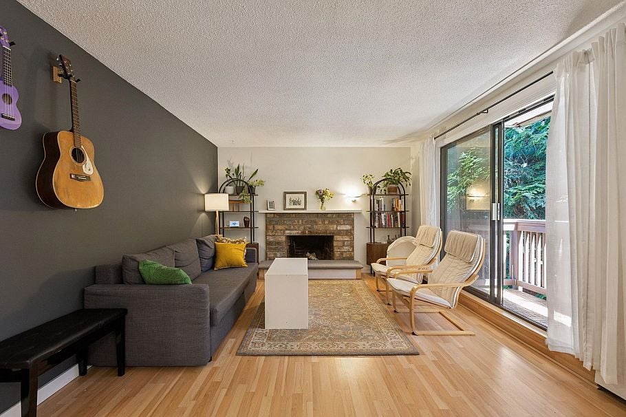 209 310 E 3rd Street North Vancouver, BC - 3