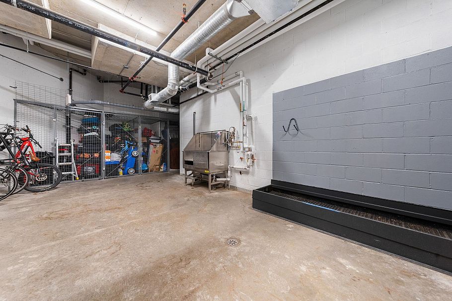 127 650 E 2nd Street North Vancouver, BC - 34