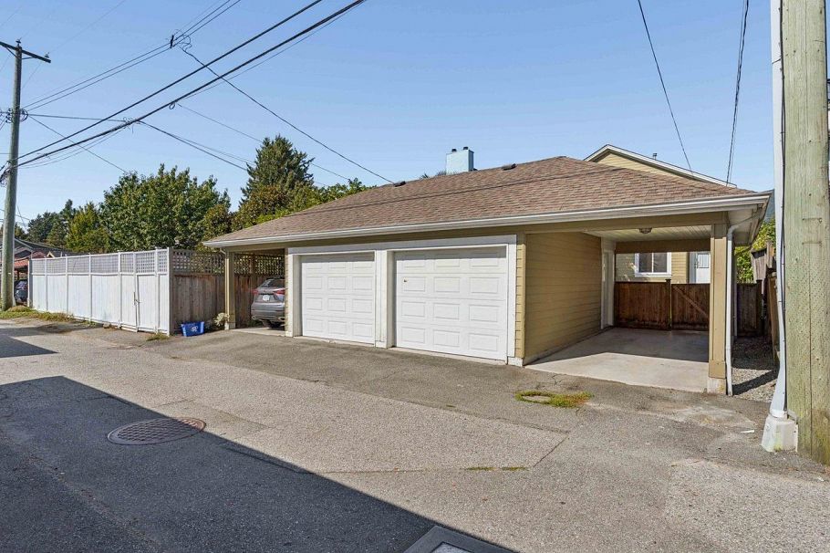 247 E 19th Street North Vancouver, BC - 6