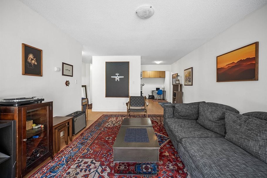 115 170 E 3rd Street North Vancouver, BC - 1