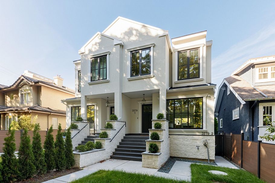 3579 W 19th Avenue Vancouver, BC - 2