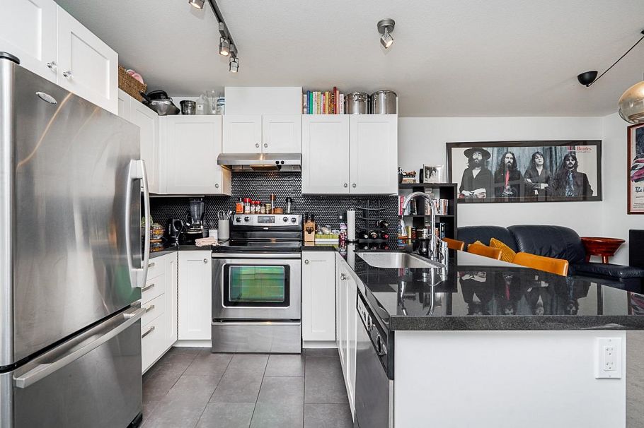 423 738 E 29th Avenue Vancouver, BC - 14