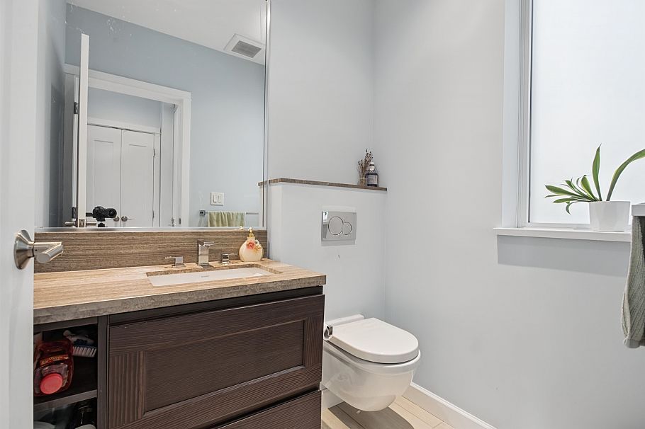 TH1 3355 Binning Road Vancouver, BC - 9