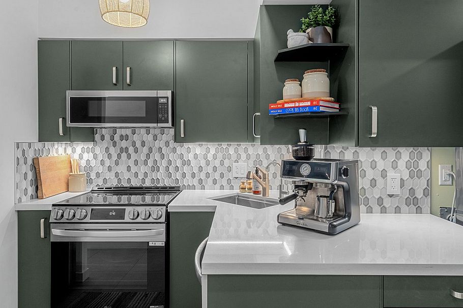 104 828 W 14th Avenue Vancouver, BC - 12