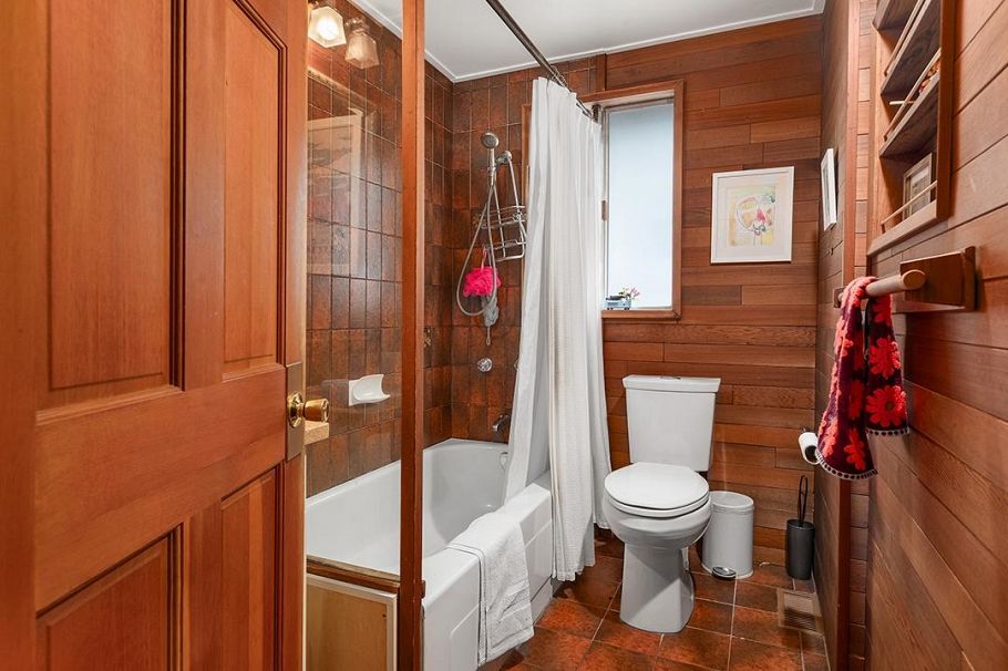 3524 W 16th Avenue Vancouver, BC - 13