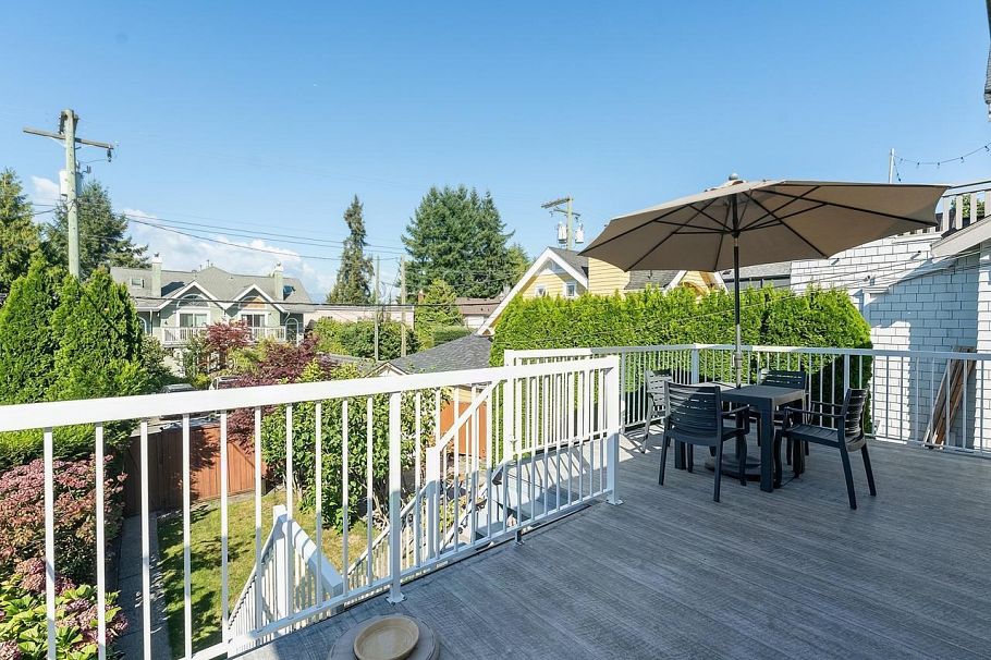 295 W 17th Avenue Vancouver, BC - 29