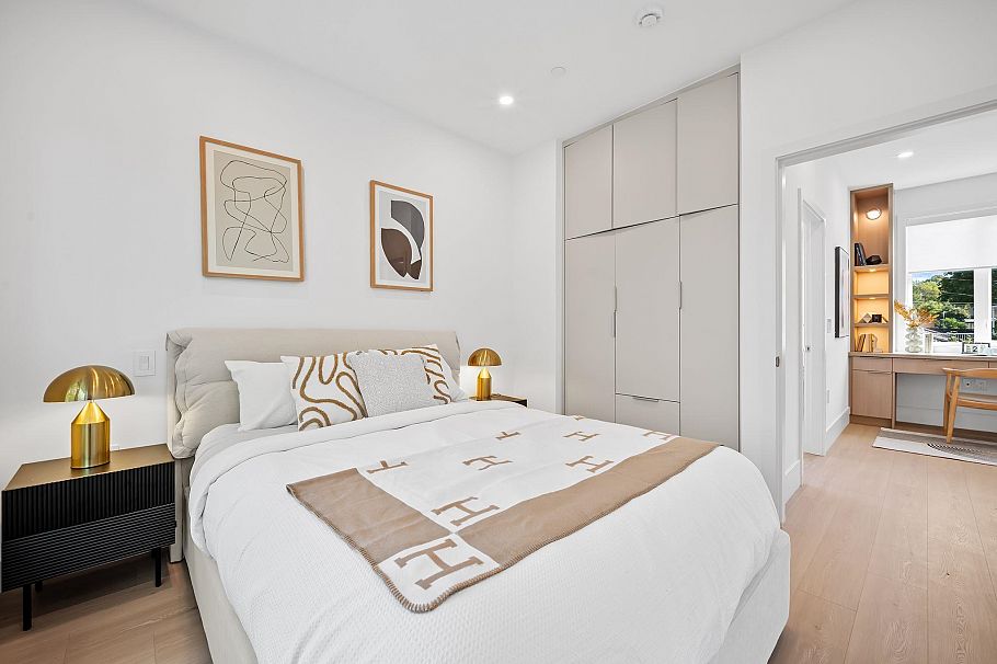 2866 Semlin Drive Vancouver, BC - 26