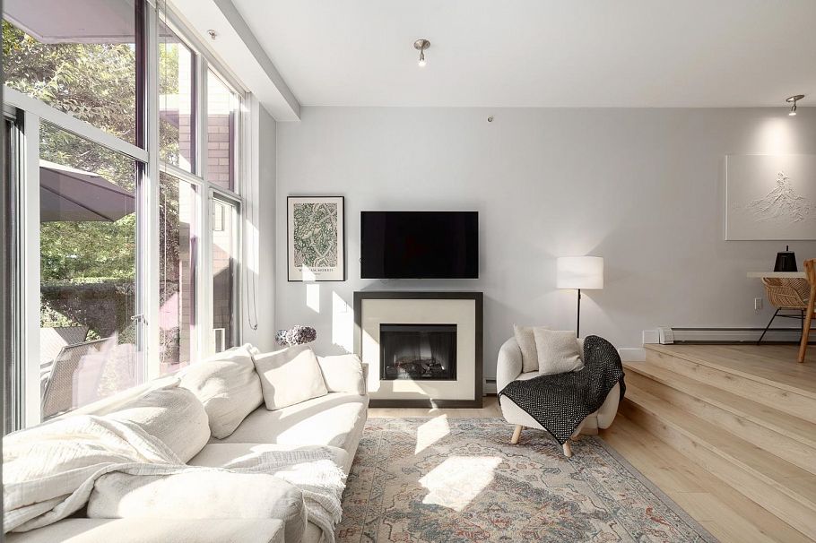 14 166 W 13th Street North Vancouver, BC - 6